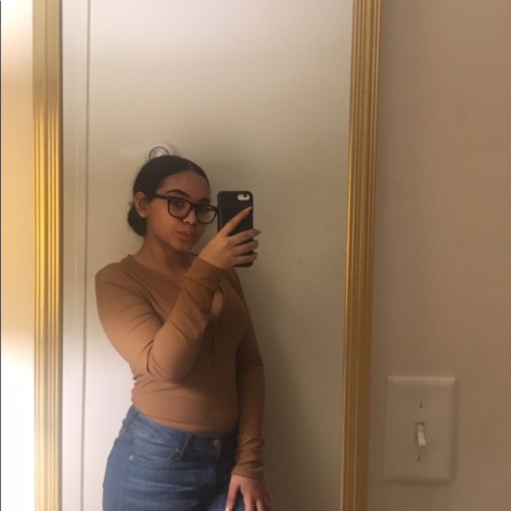 Meet your Posher, Yeileen